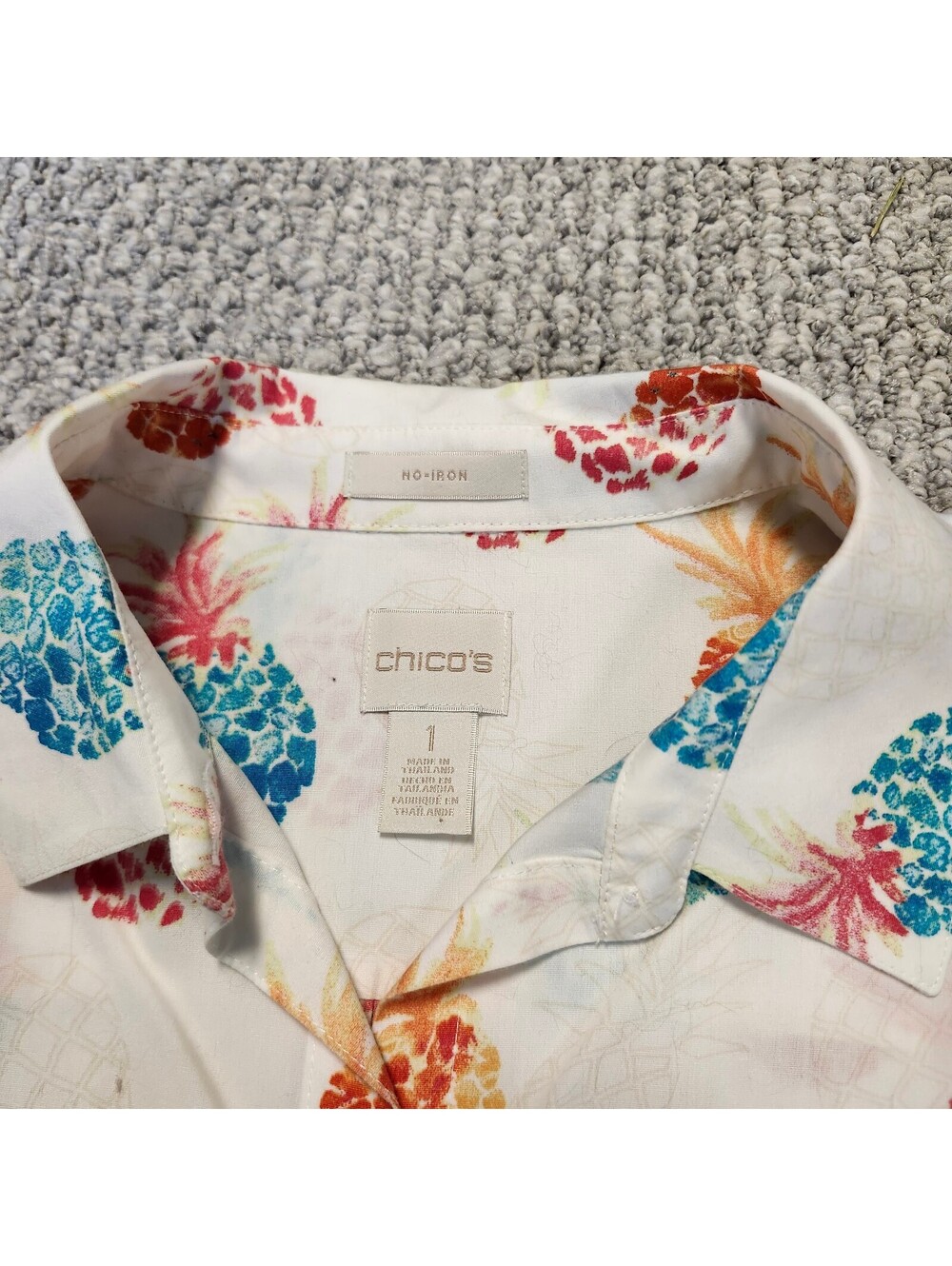 Chico's Pineapple Print Button-Up Multicolor Shirt Size 1 - Picture 5 of 7